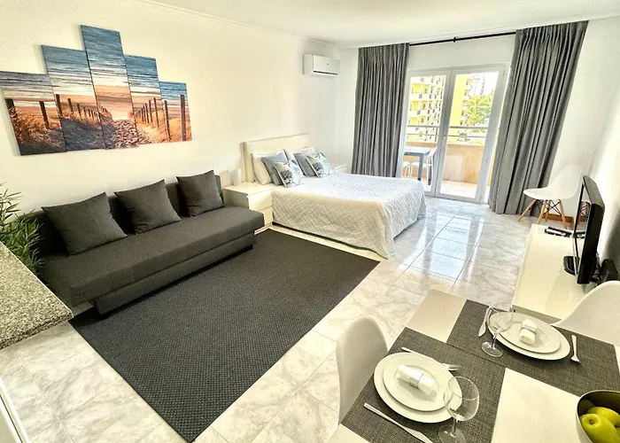 Apartamento Da Rocha, 4ºb Jardins Da Rocha, Charming Studio, Near The Sea, By Ig *