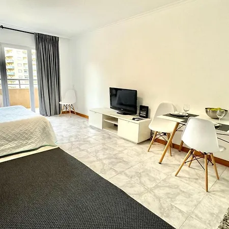 Da Rocha, 4ºb Jardins Da Rocha, Charming Studio, Near The Sea, By Ig Daire
