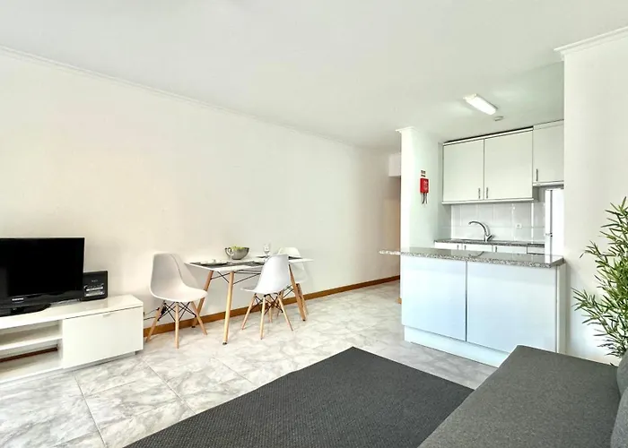 Da Rocha, 4ºb Jardins Da Rocha, Charming Studio, Near The Sea, By Ig